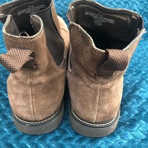 Men’s suede booties